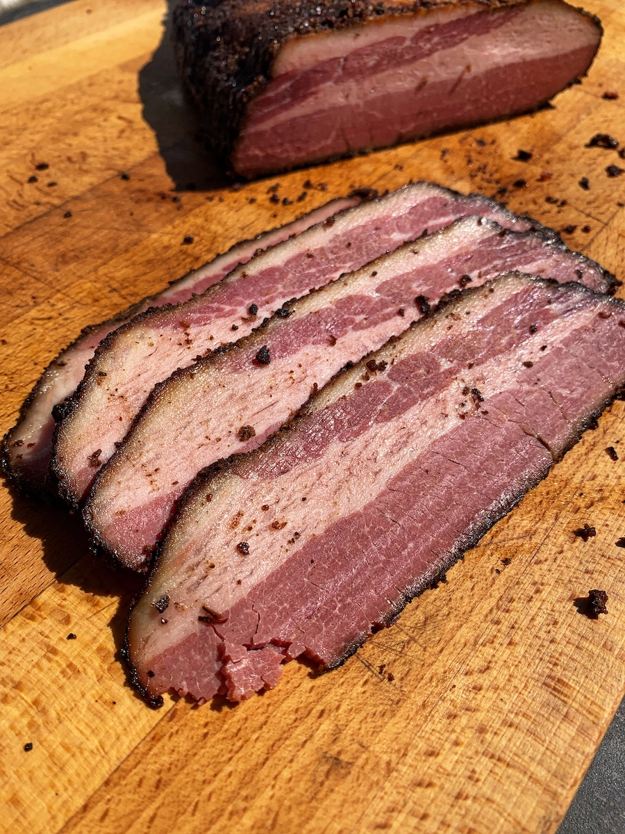 Zelf pastrami op de bbq maken Braai BBQ